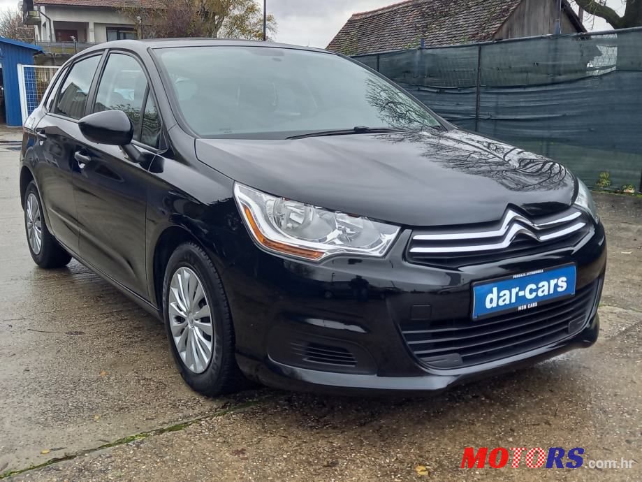 2011' Citroen C4 photo #1