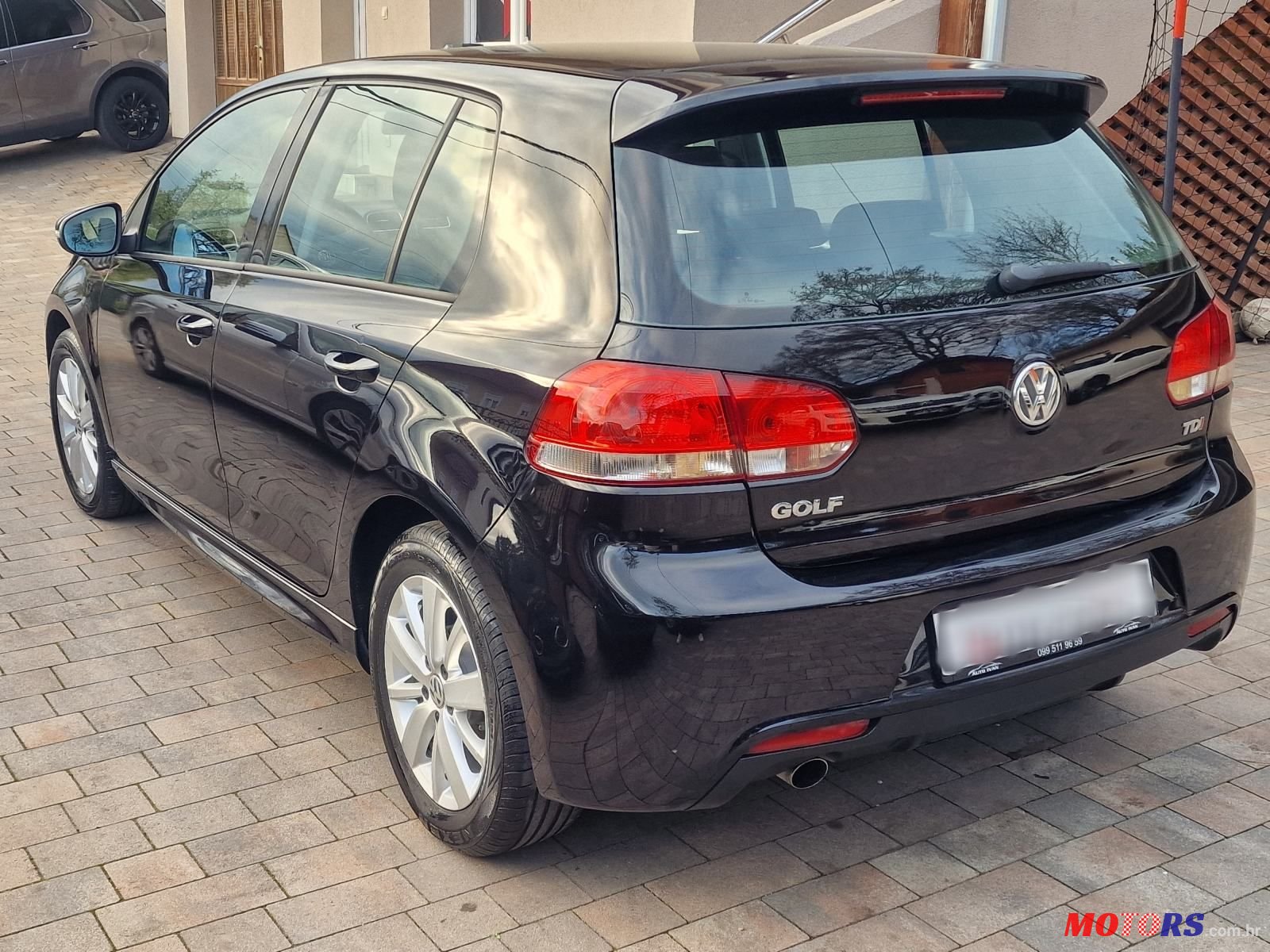 2011' Volkswagen Golf VI 1,6 Tdi photo #4