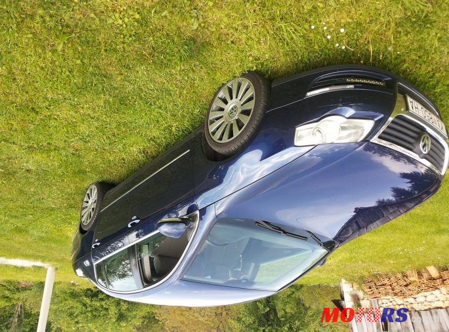 2005' Volkswagen Passat 2,0 Tdi photo #1