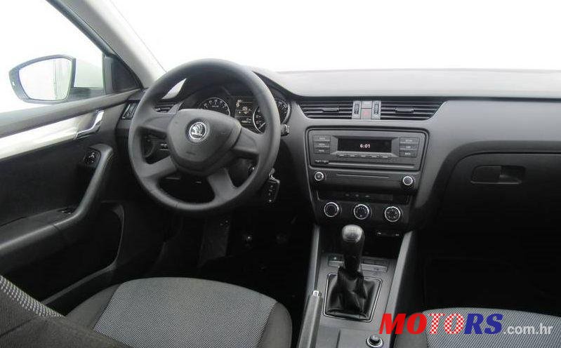 2014' Skoda Octavia photo #1