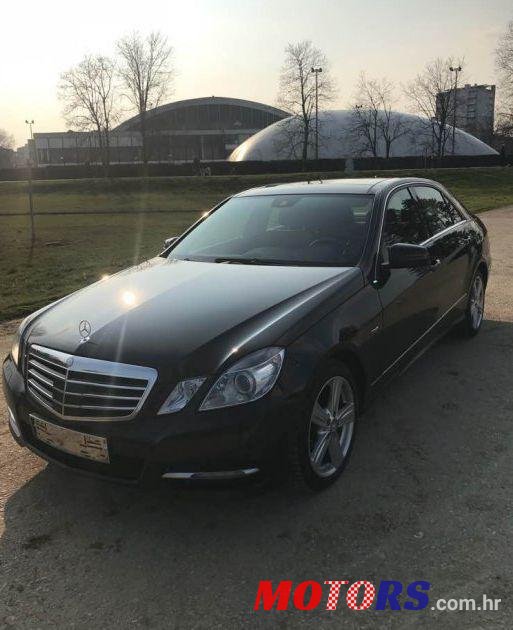 2011' Mercedes-Benz E-Klasa photo #1