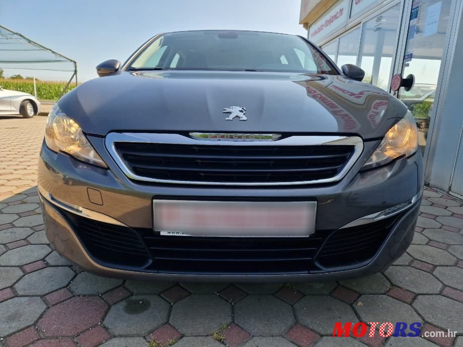 2016' Peugeot 308 Sw photo #2