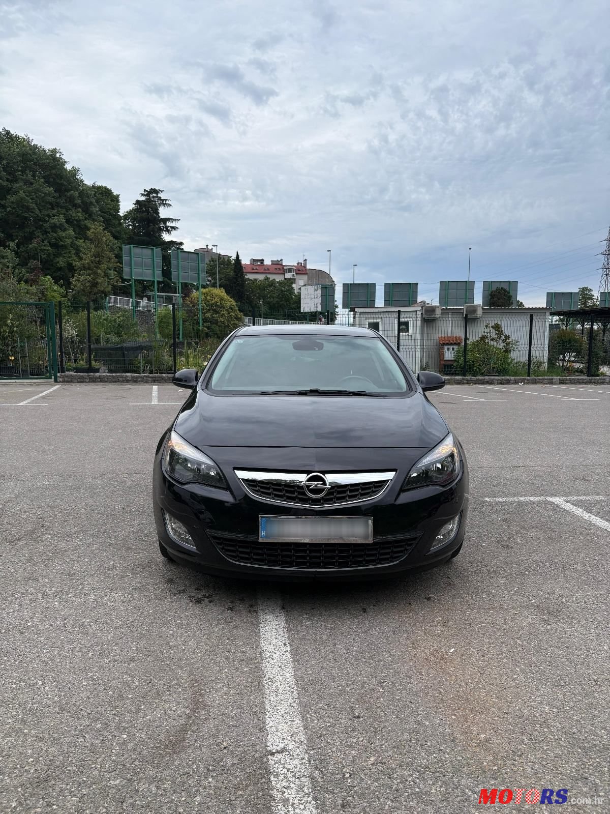 2011' Opel Astra 1.3 Cdti photo #1