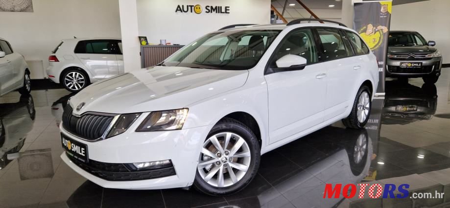 2018' Skoda Octavia Combi photo #1