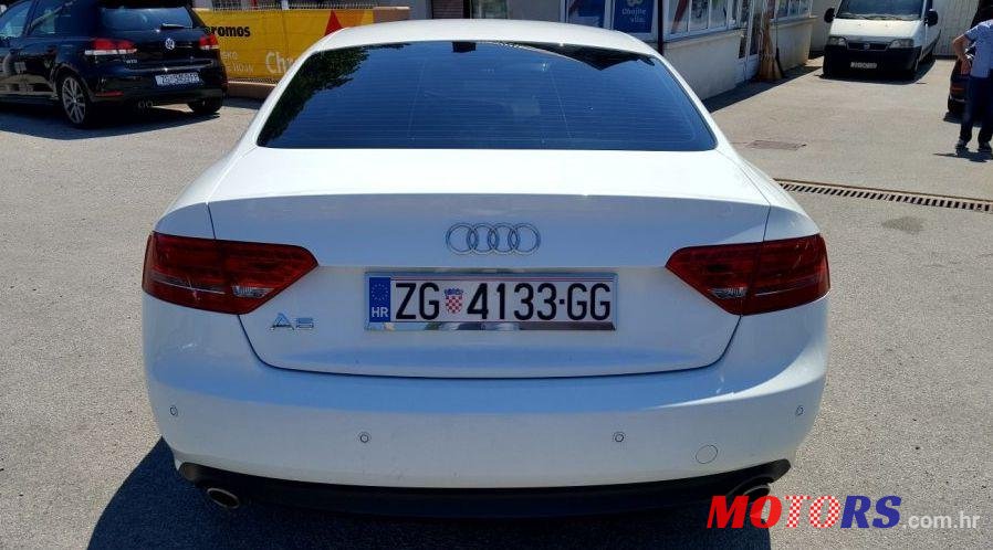 2010' Audi A5 Coupe 3,0 Tdi photo #2