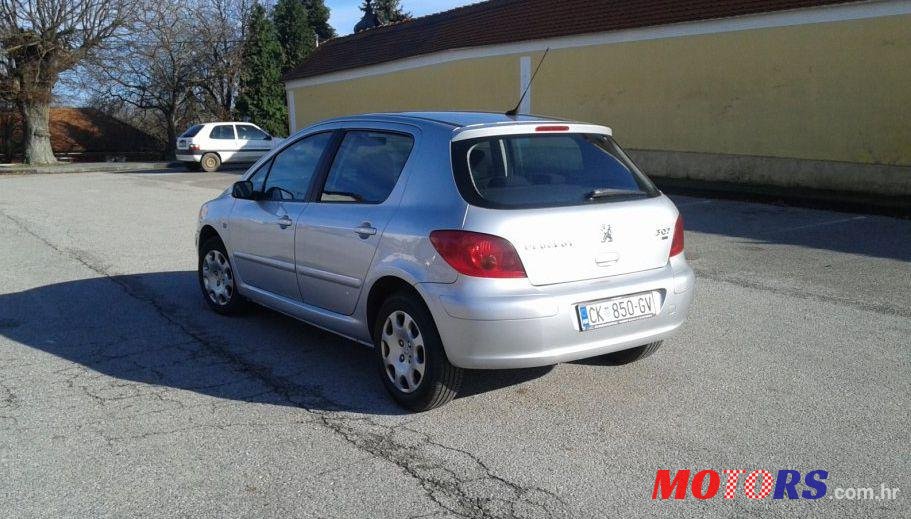 2003' Peugeot 307 2,0 HDi XS photo #2