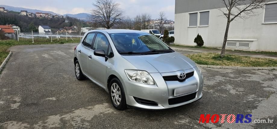 2009' Toyota Auris 1,4 D4-D Cool photo #1