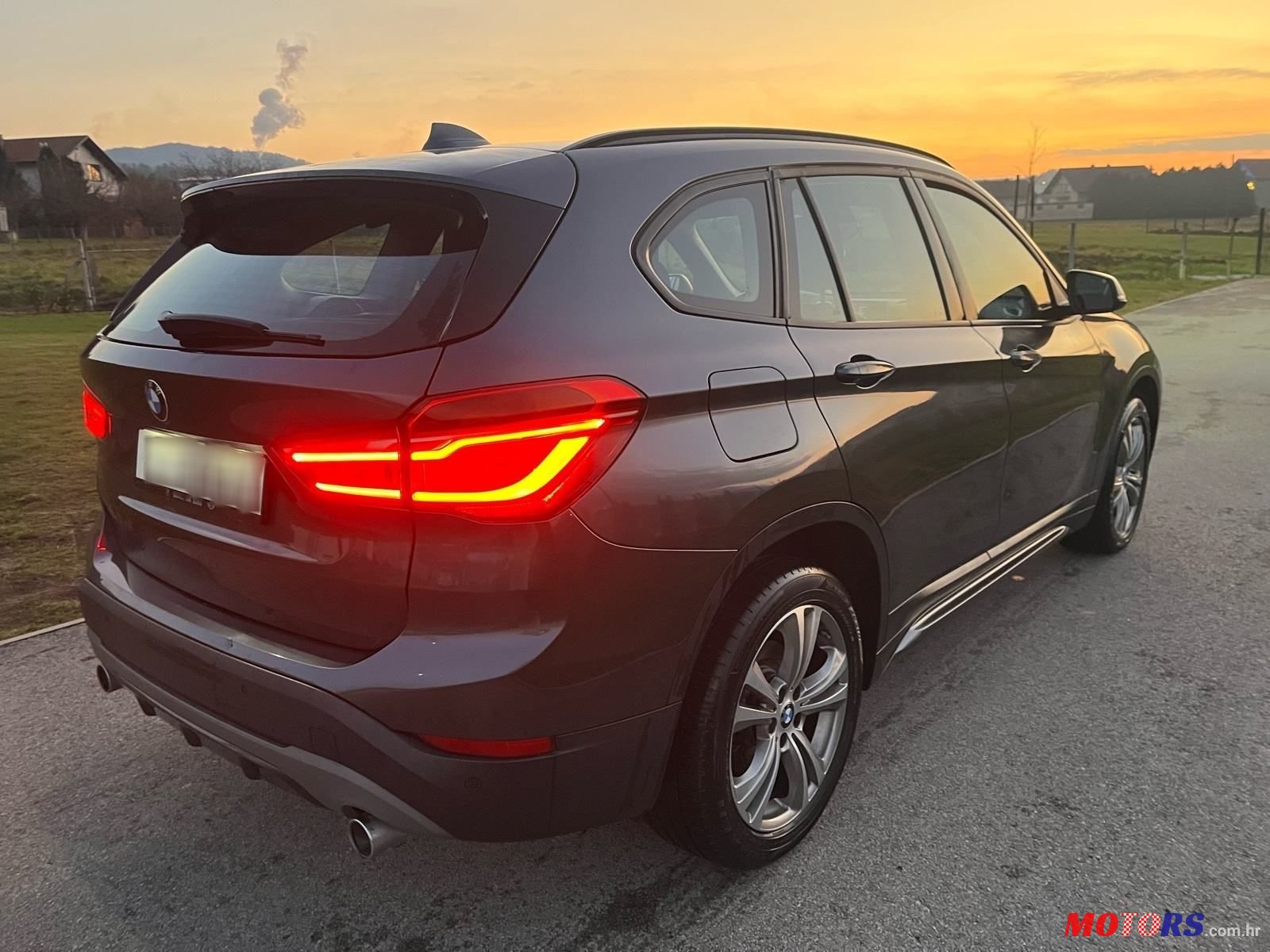 2016' BMW X1 20D photo #5