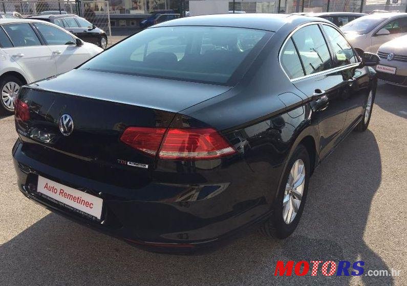 2015' Volkswagen Passat 1,6 Tdi Bmt photo #2