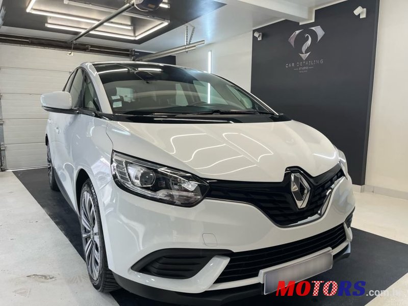 2020' Renault Scenic Dci photo #3