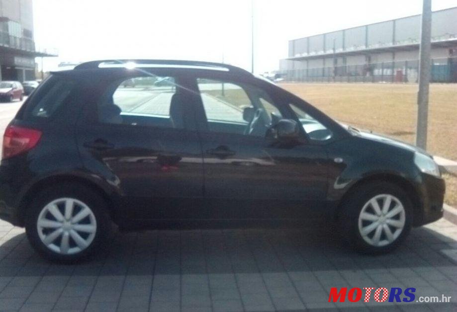2007' Suzuki SX4 1,5 Glx photo #2