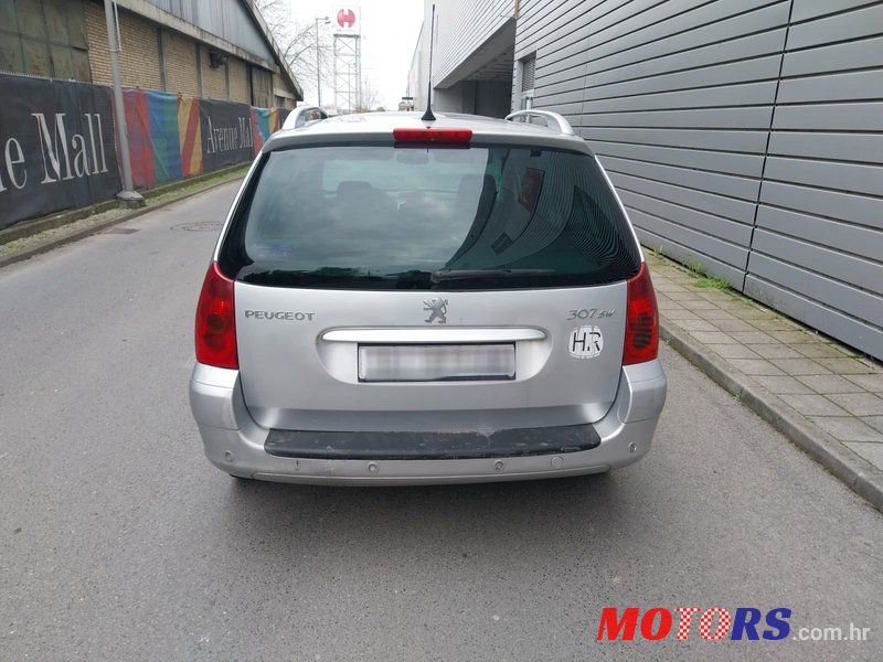 2003' Peugeot 307 Sw photo #2