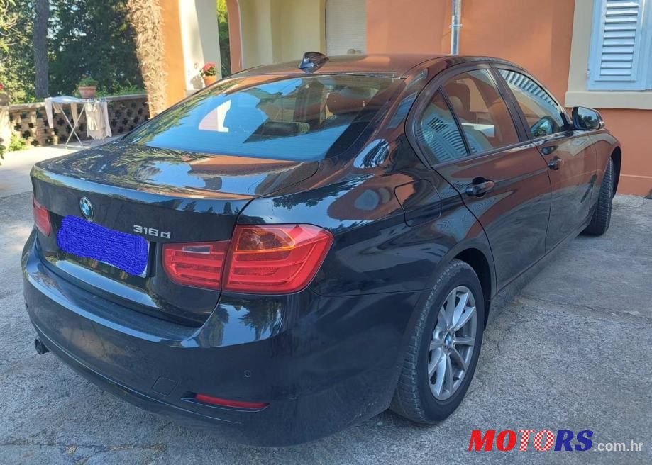 2013' BMW Serija 3 316D photo #3