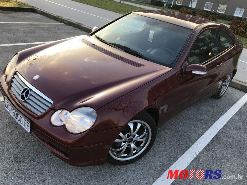 2002' Mercedes-Benz C Klasa photo #1