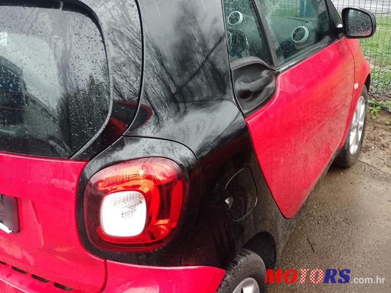 2016' Smart Fortwo photo #5