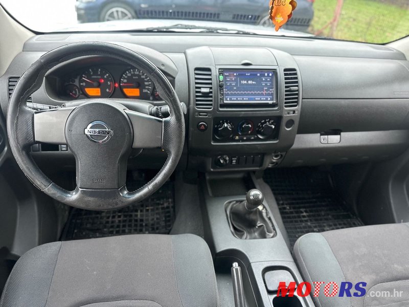 2006' Nissan Navara 2.5 Le photo #5