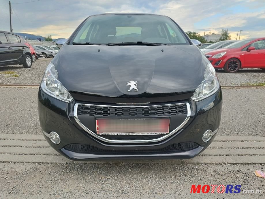 2015' Peugeot 208 photo #3