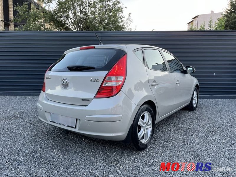 2009' Hyundai i30 1,6 Crdi photo #5