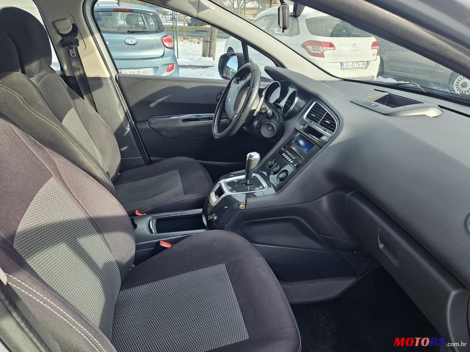 2012' Peugeot 5008 1,6 Hdi photo #5