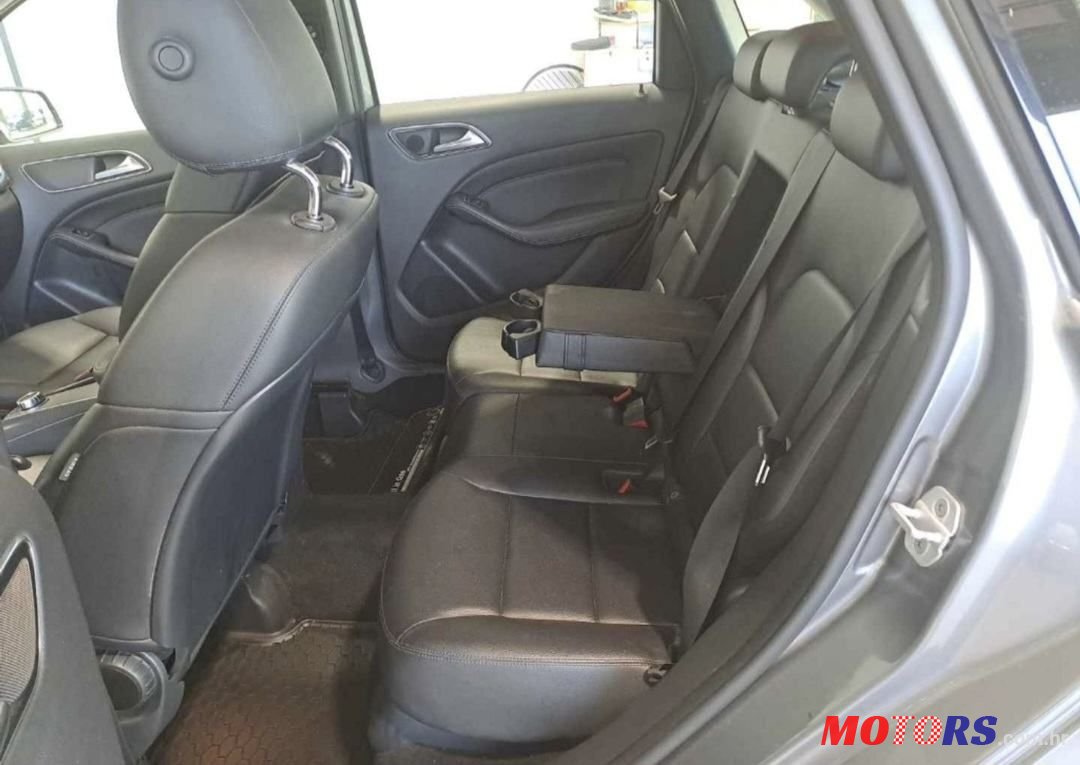 2013' Mercedes-Benz B-Klasa 180 Cdi photo #6