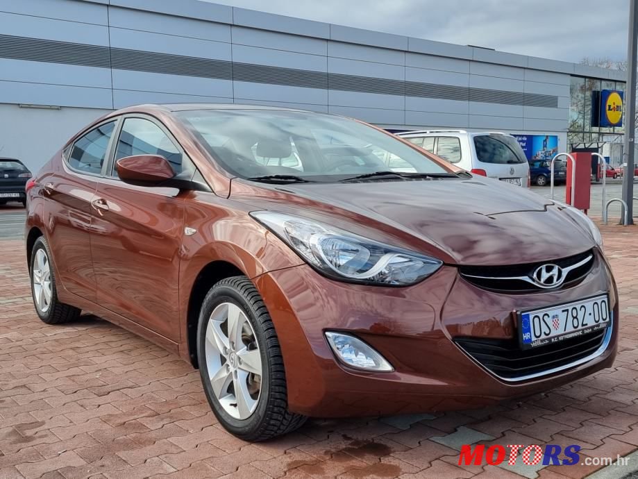 2013' Hyundai Elantra 1,6 Mpi photo #1