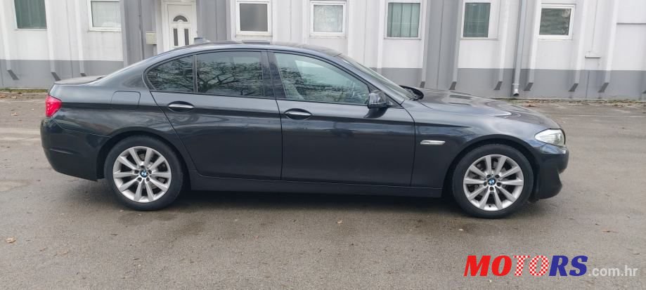 2010' BMW Serija 5 520D photo #4