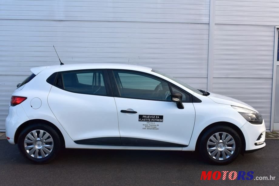 2017' Renault Clio photo #2