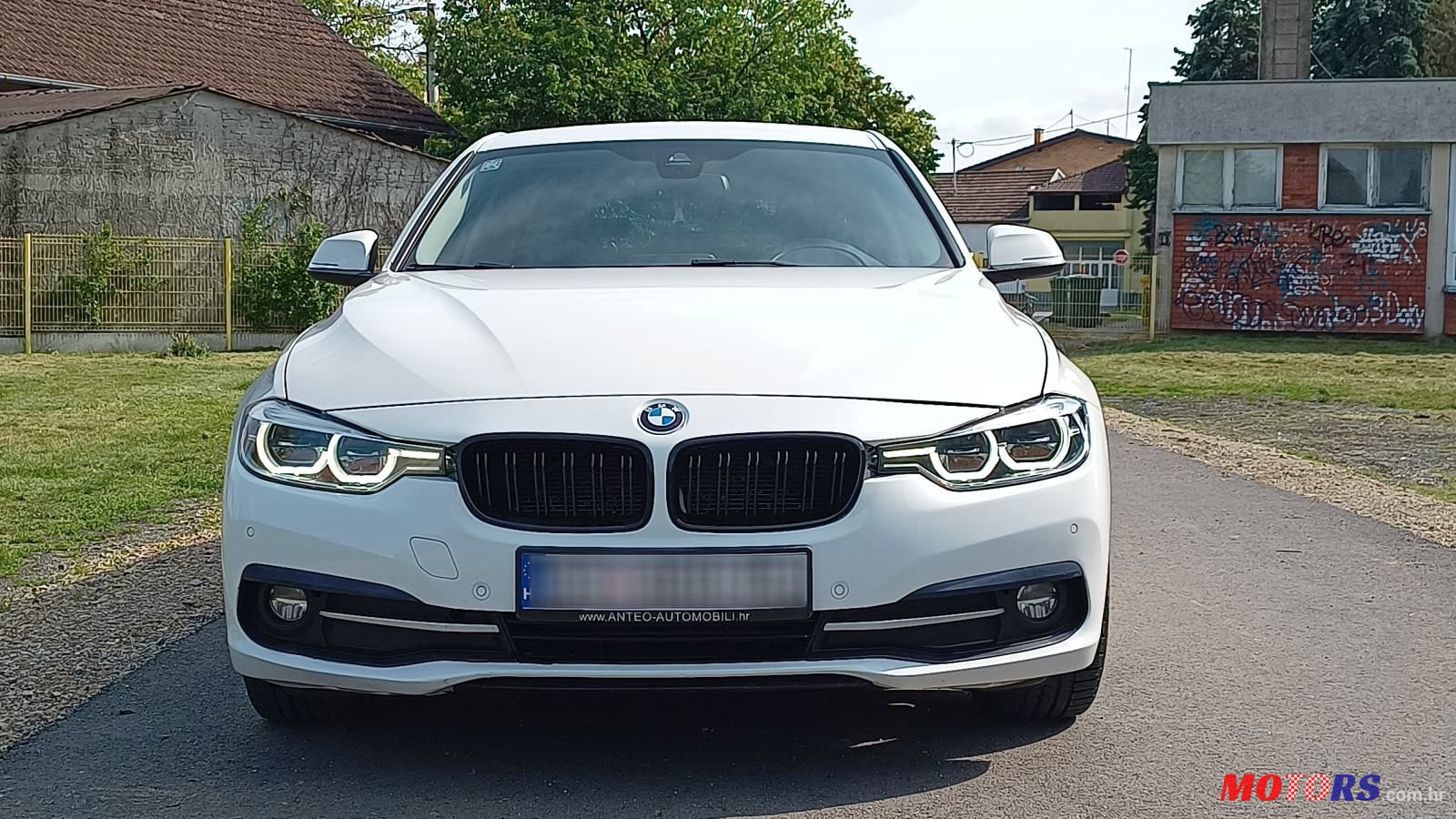 2016' BMW Serija 3 320D photo #4