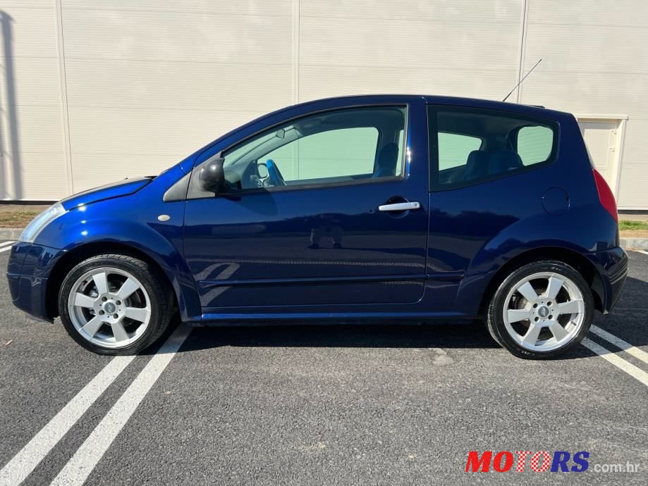 2004' Citroen C2 photo #4