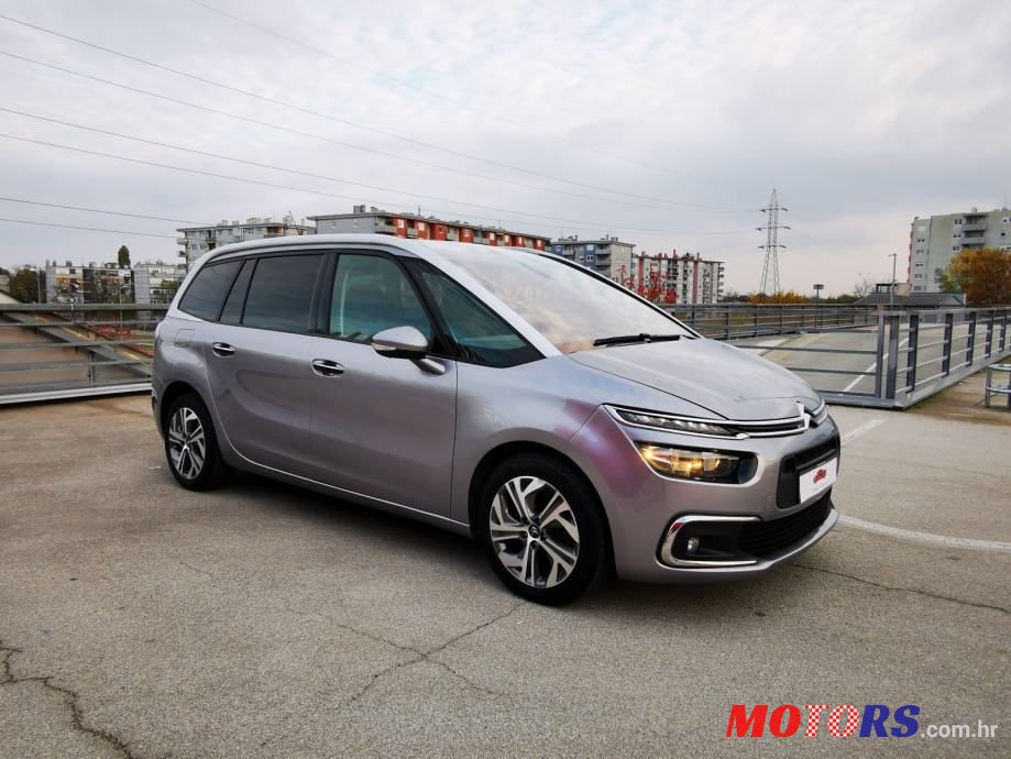 2016' Citroen C4 Grand Picasso photo #6