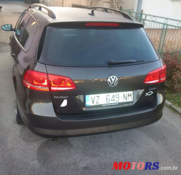 2013' Volkswagen Passat Variant photo #2