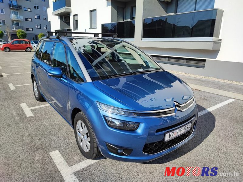 2016' Citroen C4 Grand Picasso photo #1