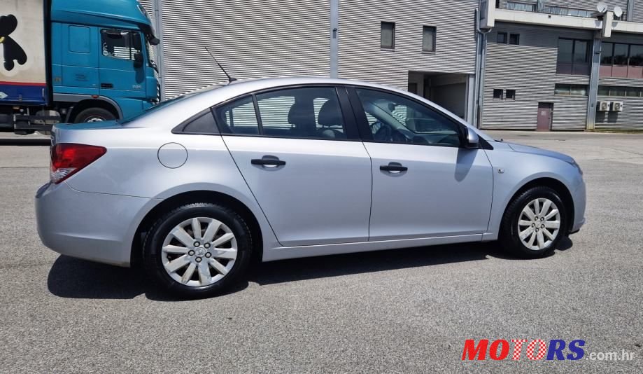 2010' Chevrolet Cruze 1,6 photo #5