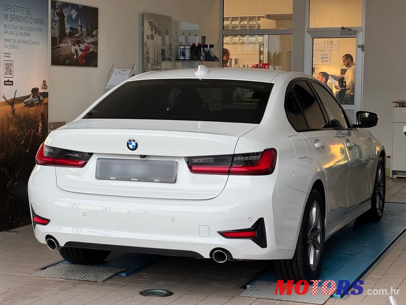 2020' BMW Serija 3 318D photo #6