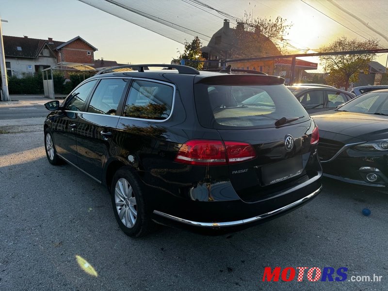 2013' Volkswagen Passat Variant photo #5