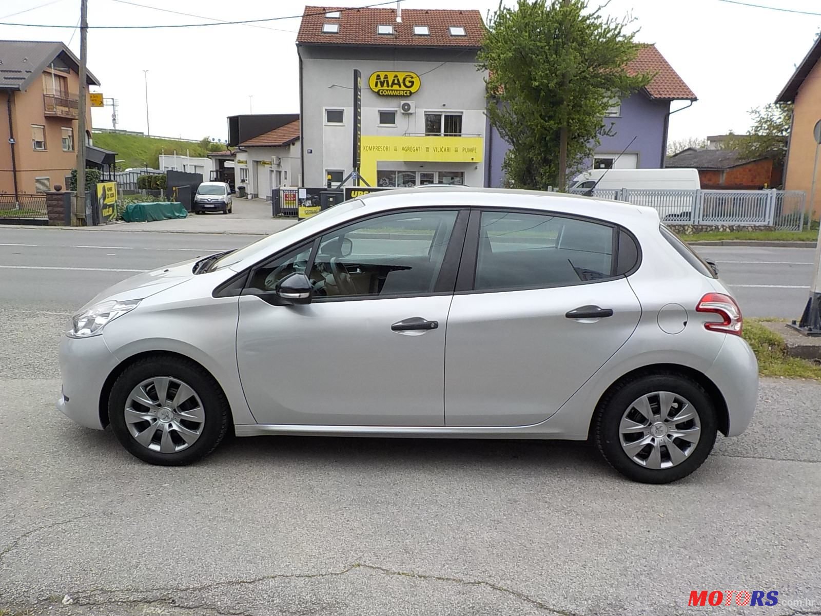 2014' Peugeot 208 photo #5