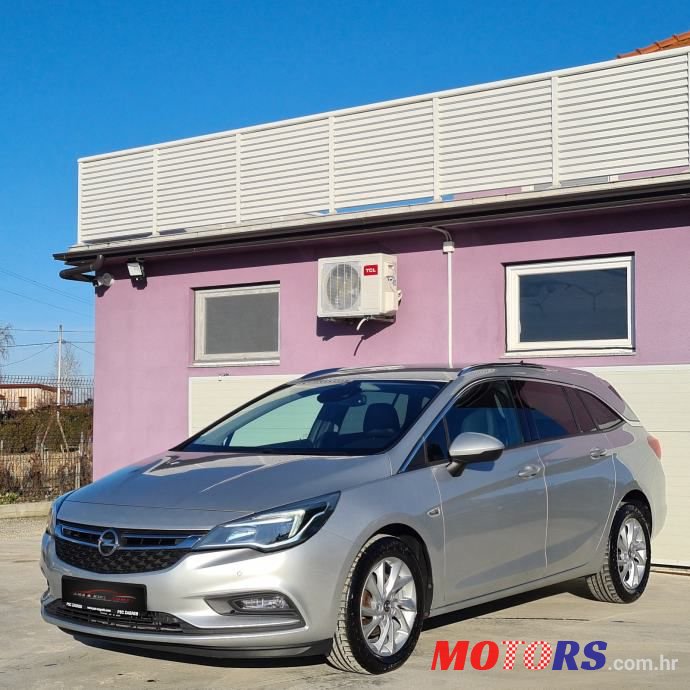 2017' Opel Astra Karavan photo #1