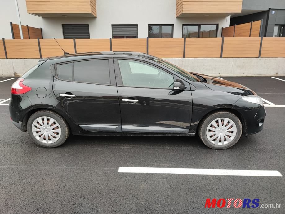2010' Renault Megane 1,5 Dci photo #2