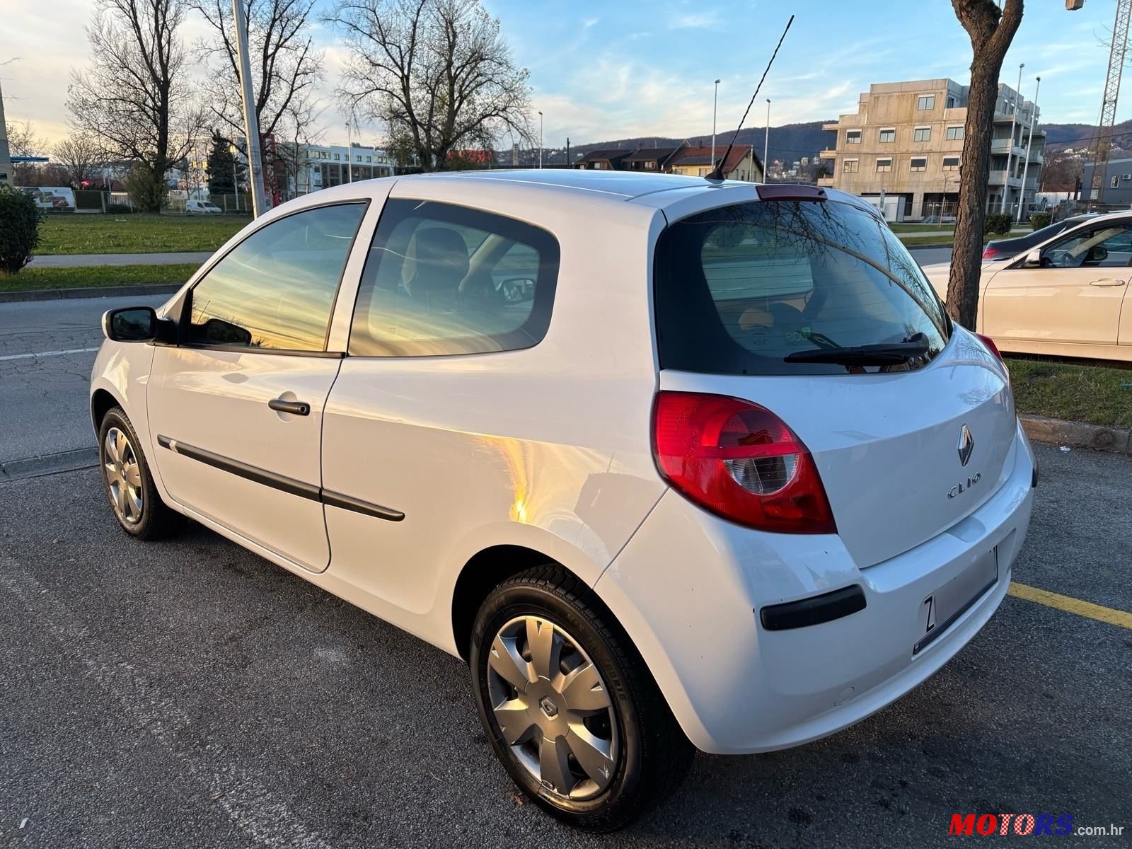 2008' Renault Clio 1,2 photo #2