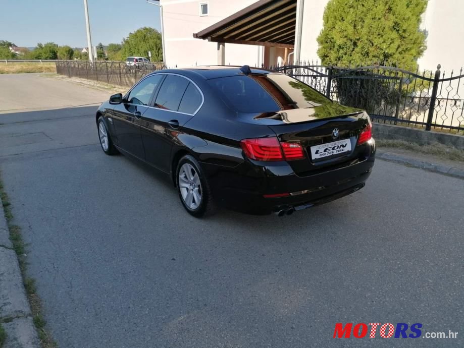 2011' BMW Serija 5 525D photo #4