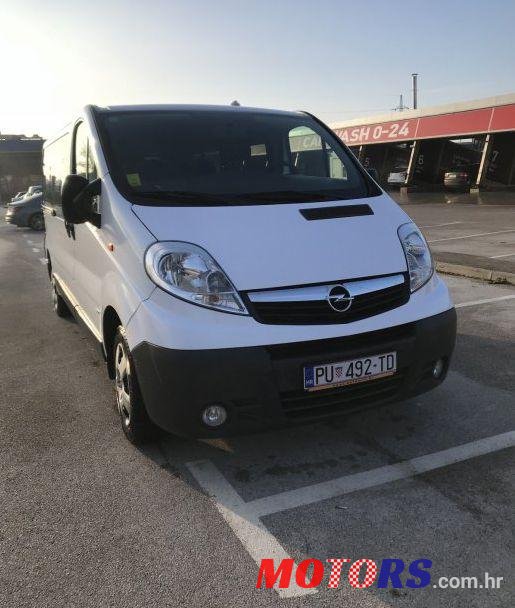 2014' Opel Vivaro photo #2