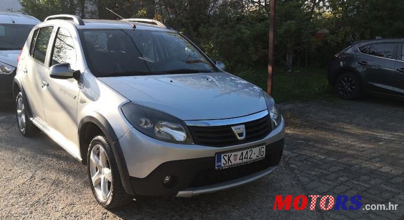 2010' Dacia Sandero 1,5 Dci photo #1