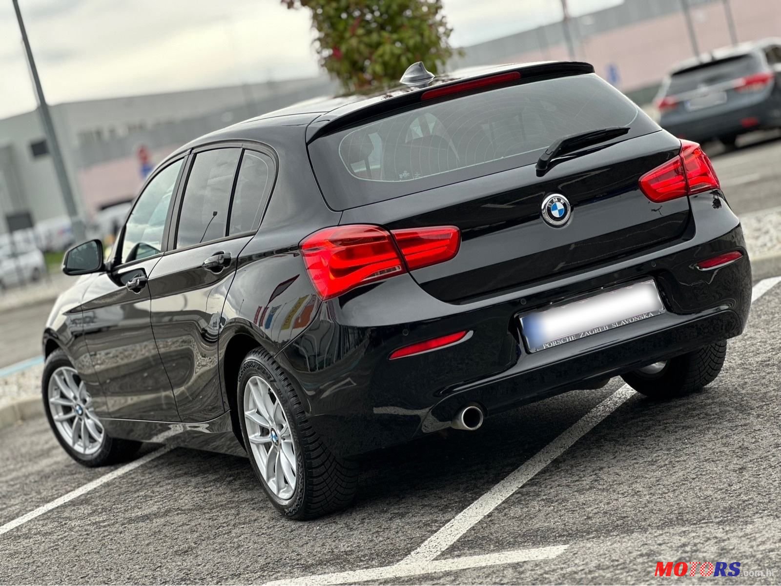 2017' BMW Serija 1 118D photo #5