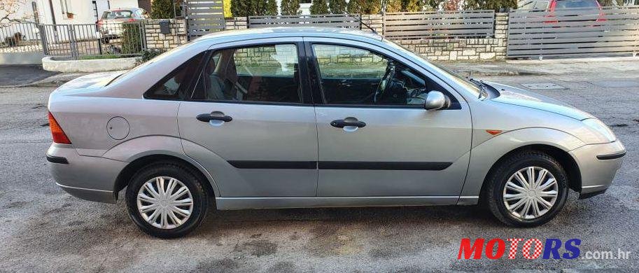 2002' Ford Focus 1,4 16V photo #1