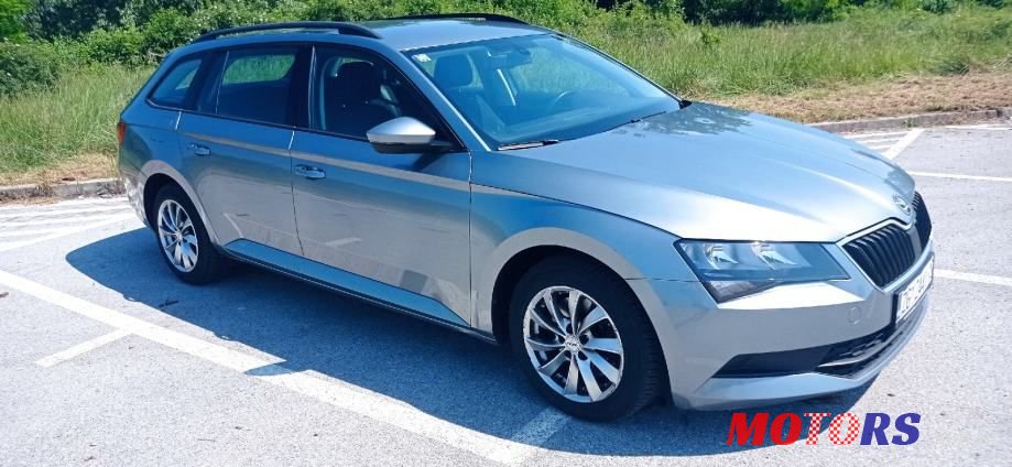 2016' Skoda Superb Combi photo #4