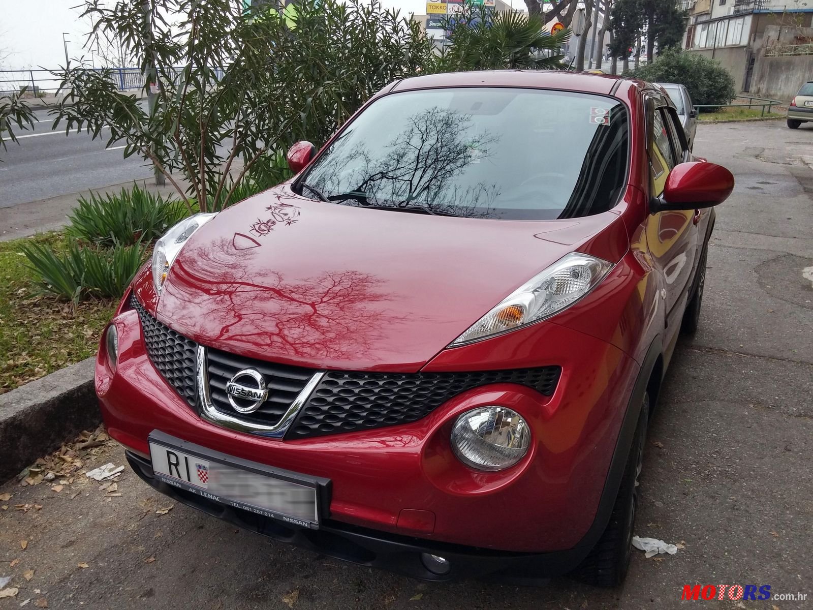 2012' Nissan Juke photo #2