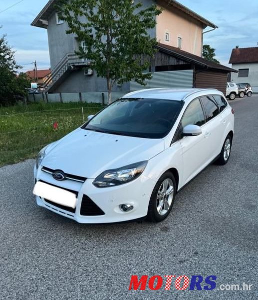 2013' Ford Focus Karavan photo #2