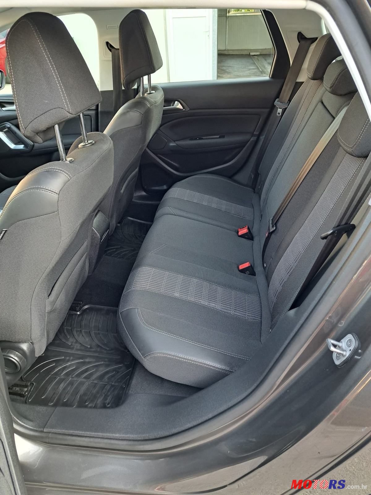 2020' Peugeot 308 Sw photo #3