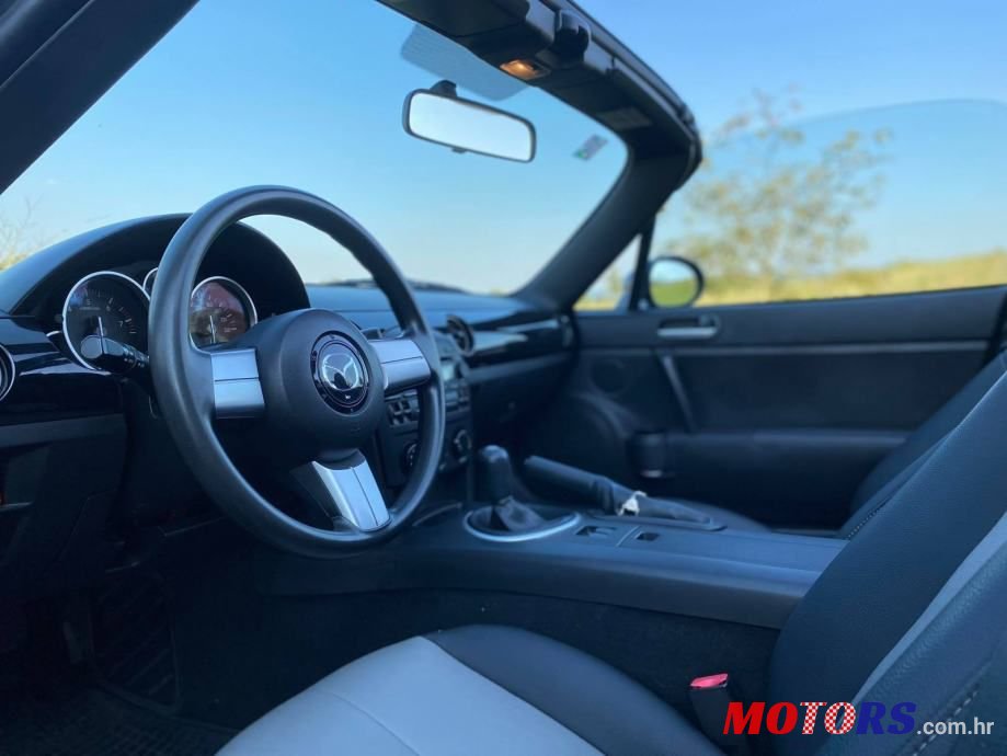 2005' Mazda MX-5 1,8 I photo #2