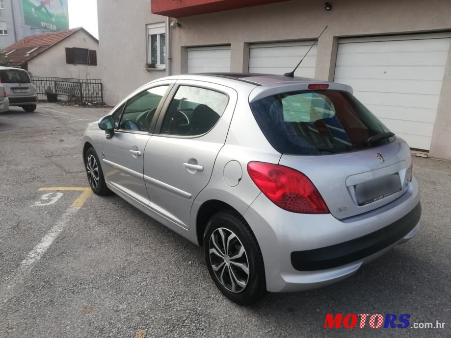 2009' Peugeot 207 1,6 Hdi photo #4